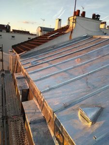 rénovation d’une toiture en zinc et ardoises 2
